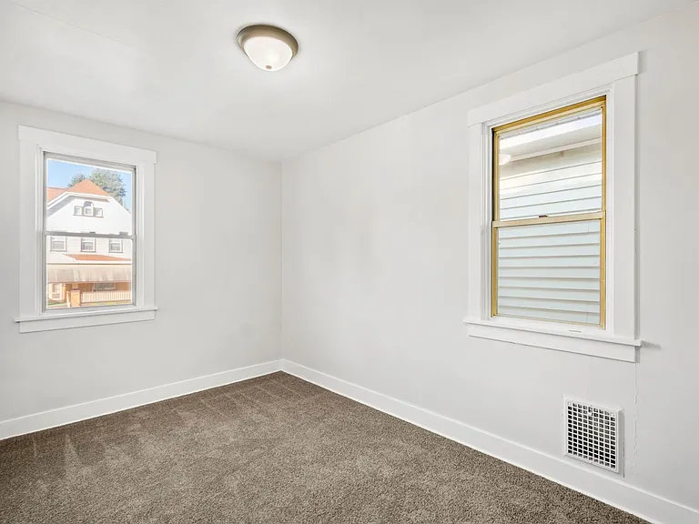 420 Alice St — Photo 18