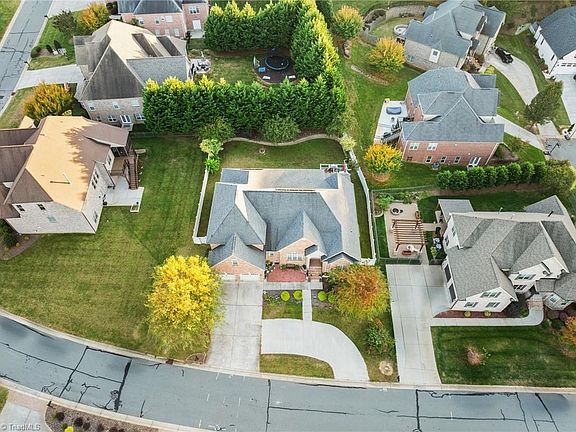 4th image of 5227 Gnarl Wood Rd