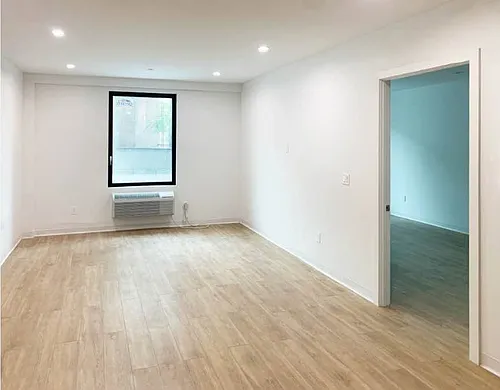 21-11 31st Ave #2A Photo 1 21-11 31st Ave #2A Photo 1