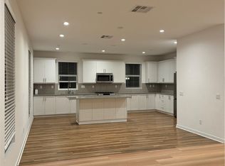 2328 Synergy, Irvine, CA 92614