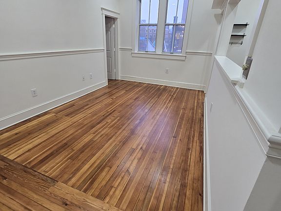 5th image of 101 S Saint Asaph St #2
