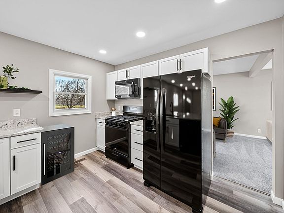 4th image of 1510 Renfrew Dr