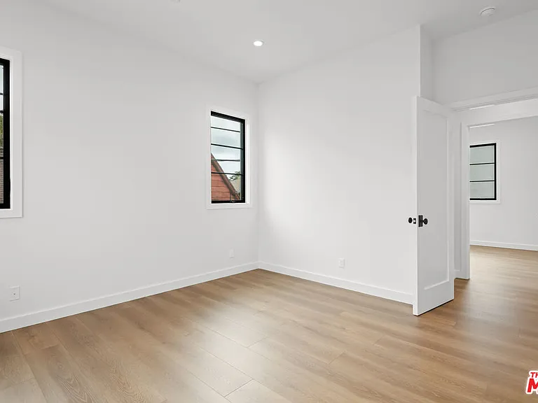 930 Lincoln Blvd #B — Photo 34