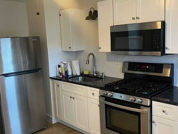 4th image of 60 Summer St #2