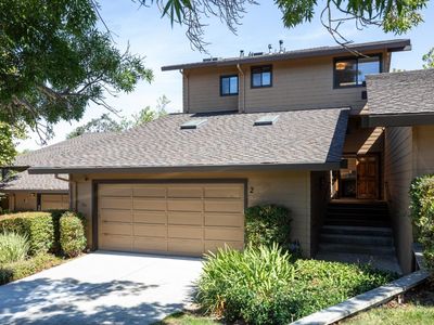 2 Hallmark Cir, Menlo Park, CA, 94025