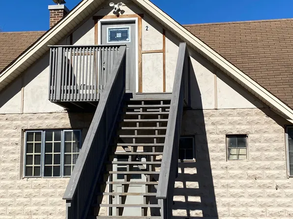 6N582 Illinois St #2, Saint Charles, IL 60174