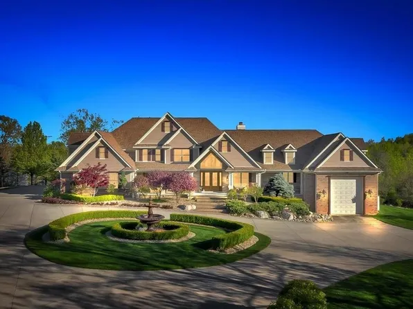 4143 Longview Dr, Lapeer, MI 48446