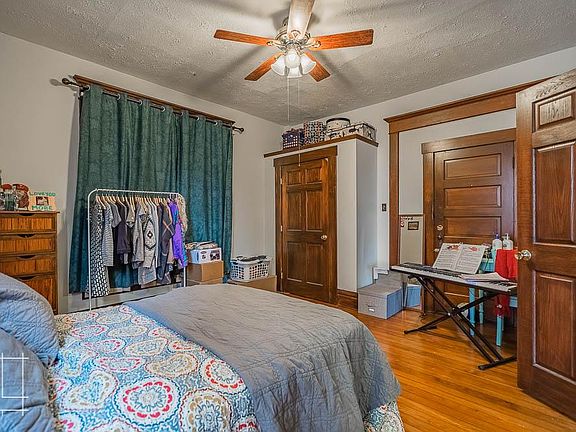 5th image of 266 Buttles Ave Unit A