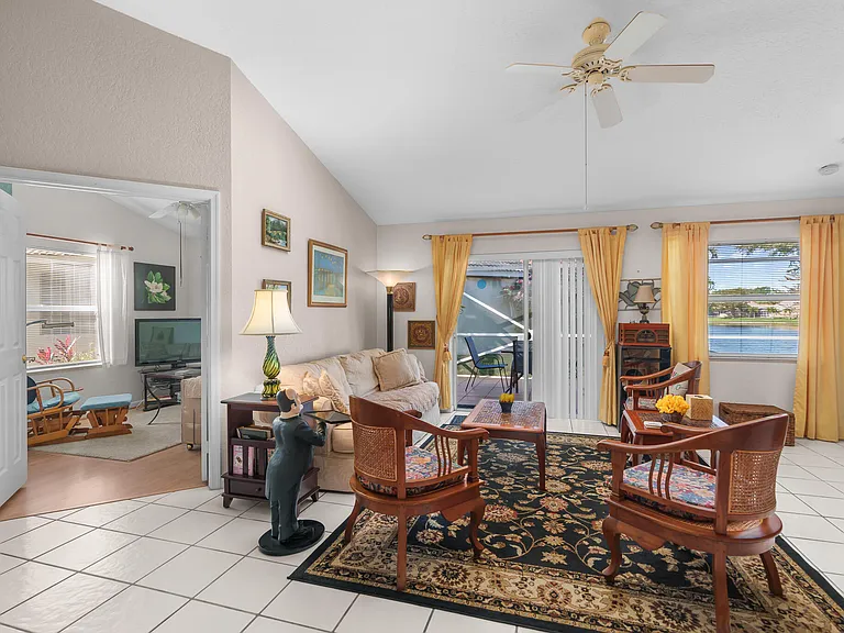 5260 Grande Palm Cir — Photo 40