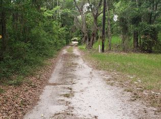 10 Hand Dr, Saint Helena Island, SC 29920