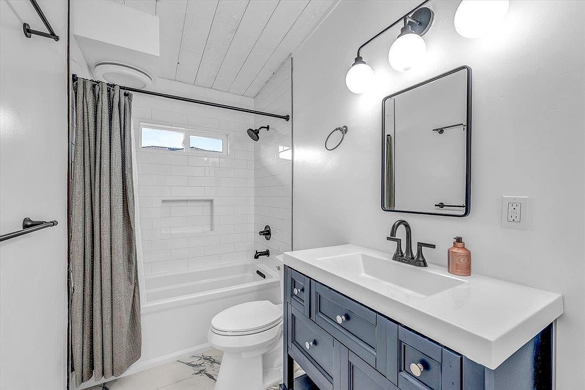 Pacific Grove, CA 93950