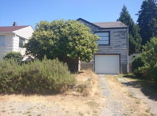 9728 Phinney Ave N, Seattle, WA 98103