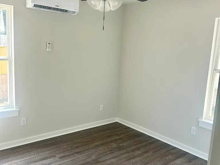 114 Rasberry St — Photo 5