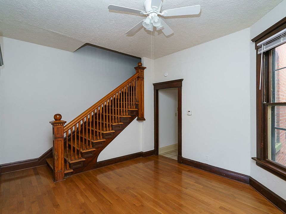1st image of 28-50 W Hubbard Ave #48