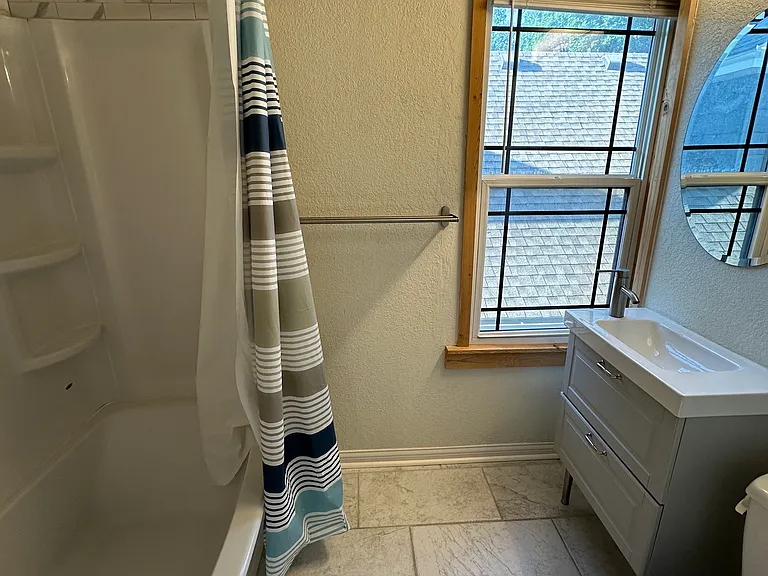 2019 Iron St #2 — Photo 17