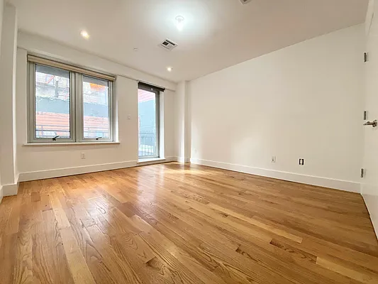 Rented by Compass | media 5