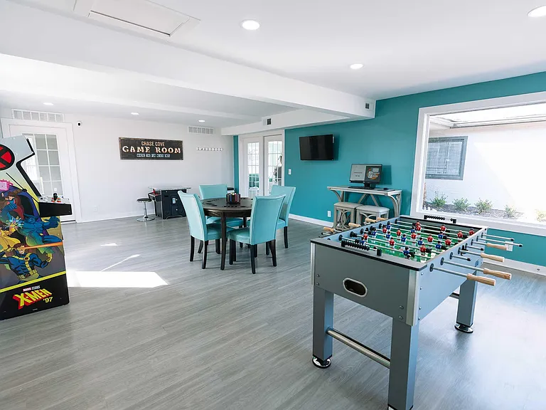 Chase Cove Apartments — Photo 20