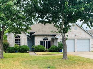 530 Meadow Ln, Forney, TX 75126