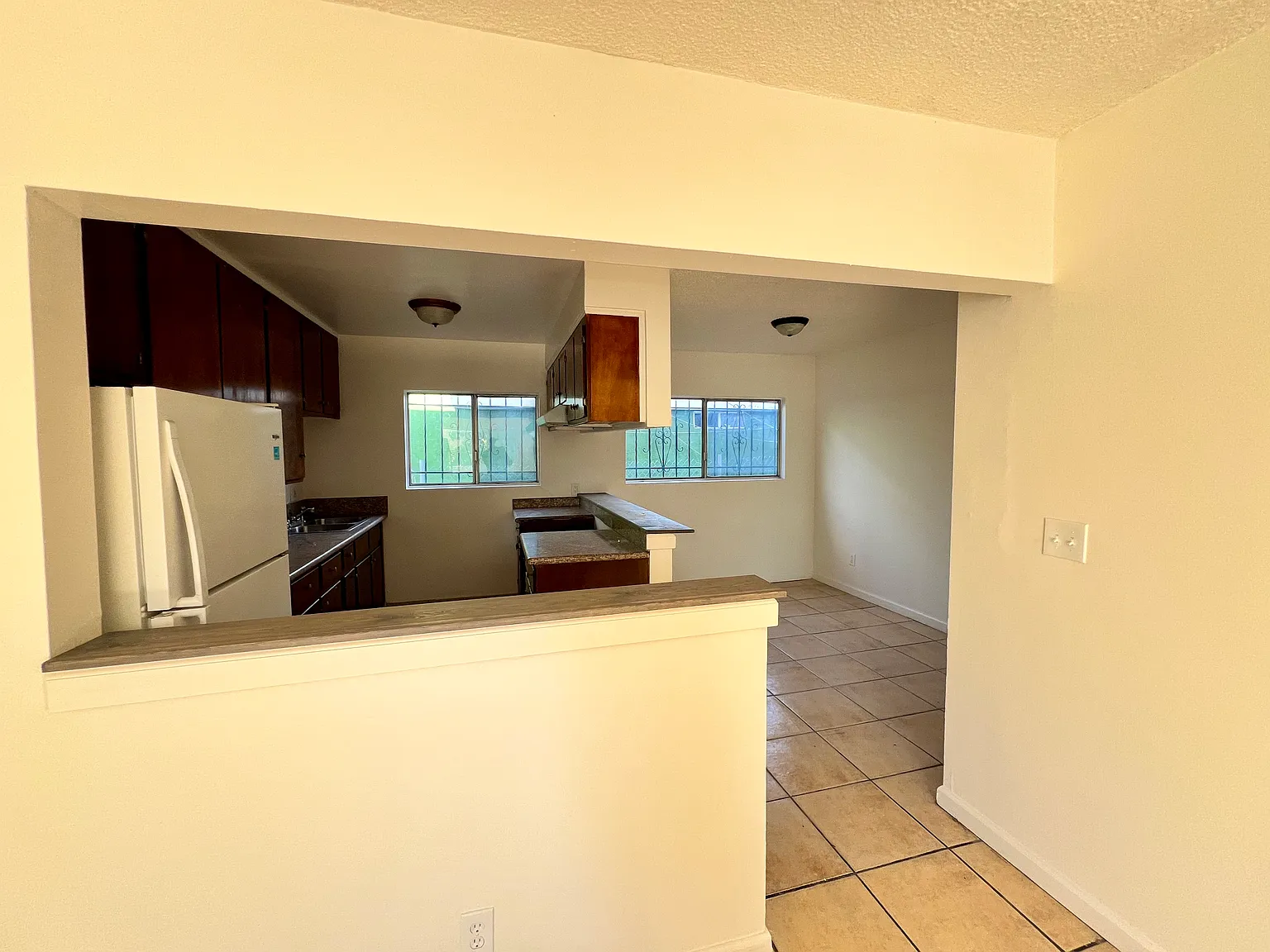 2 bed, 650 sqft, $1,800 — Photo 3