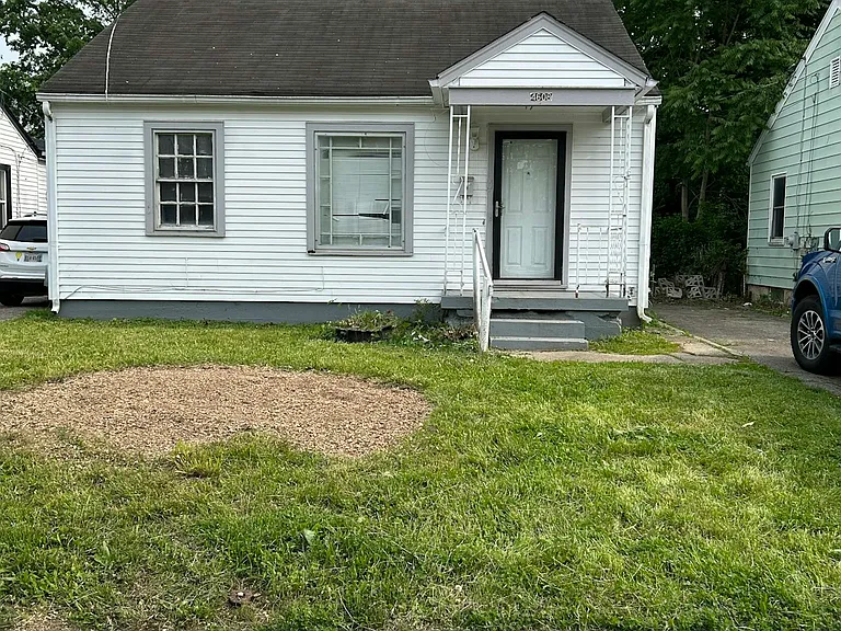4608 Saint James Ave — Photo 1