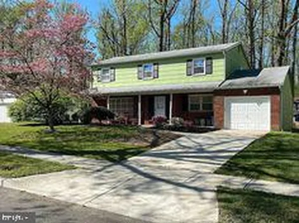 415 Monmouth Dr, Cherry Hill, NJ 08002