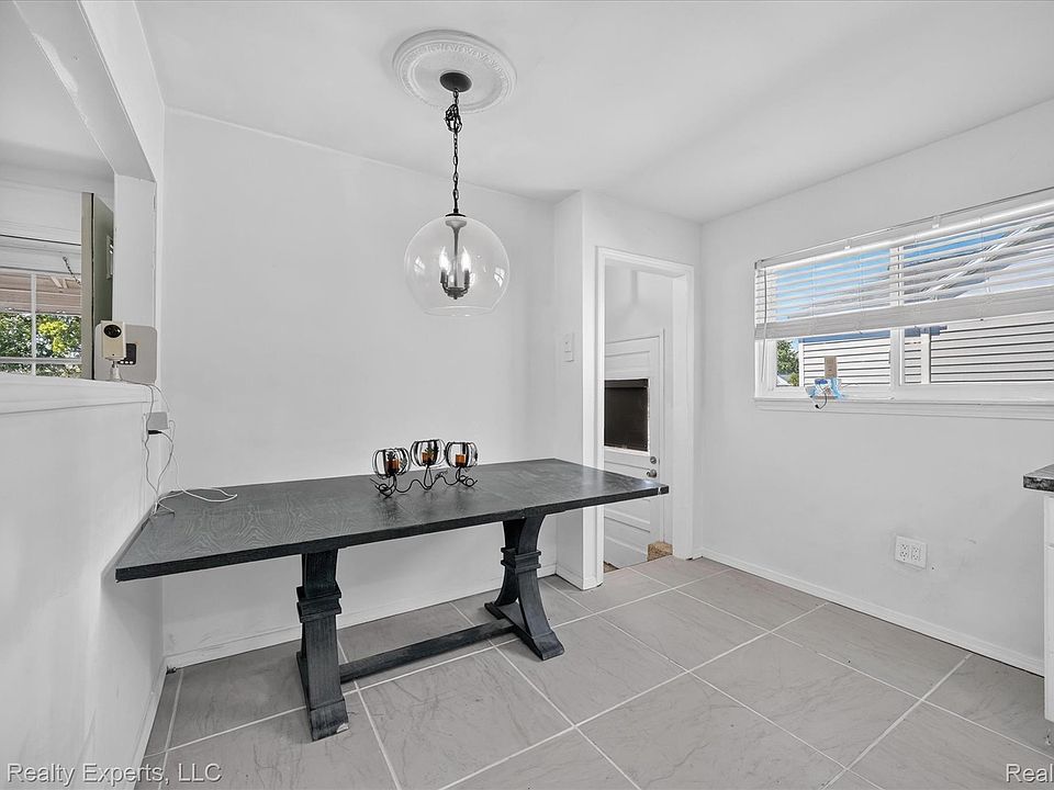32000 Saint Margaret St, photo 16