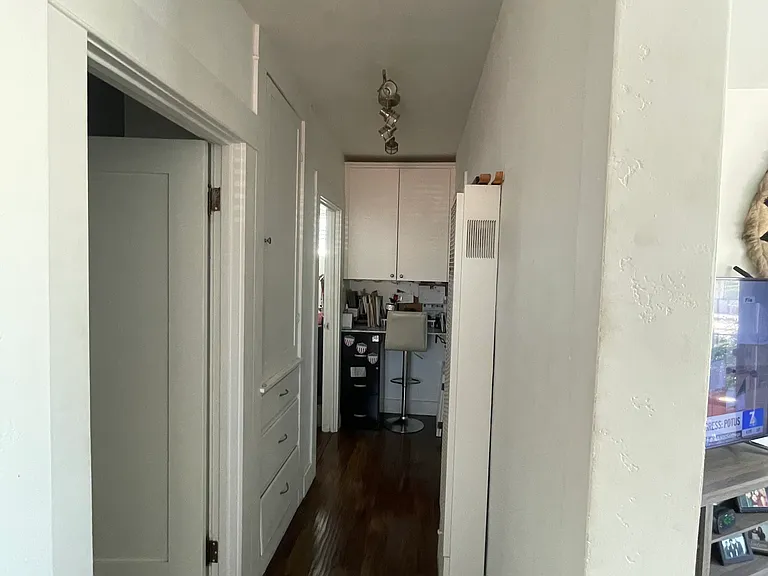 126 W Plaza Blvd — Photo 2