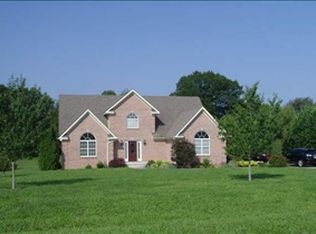 409 Cambridge Grove Cir, Alvaton, KY 42122