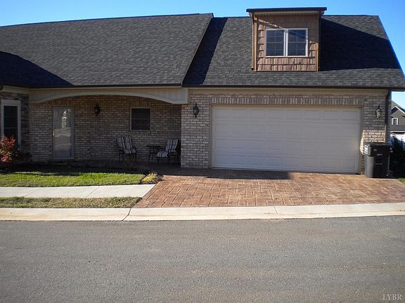 4th image of 404 Cornerstone St