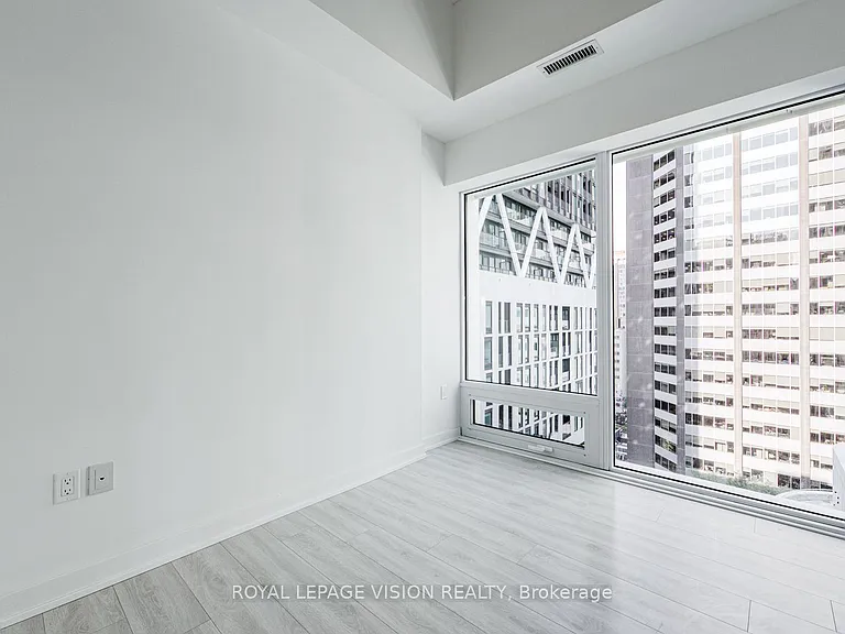 121 Saint Patrick St #1121 — Photo 22