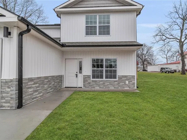 126 S Raum St #B, Lawson, MO 64062