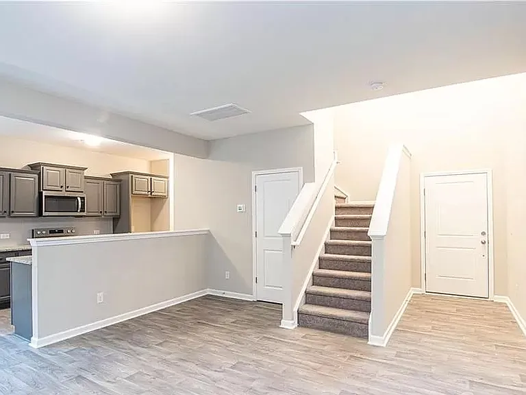 14010 Clayborn St — Photo 22