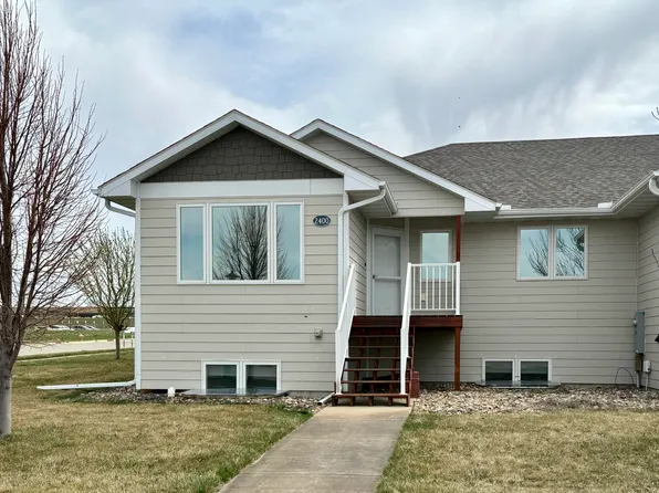 2400 Callaway Ct, Pierre, SD 57501