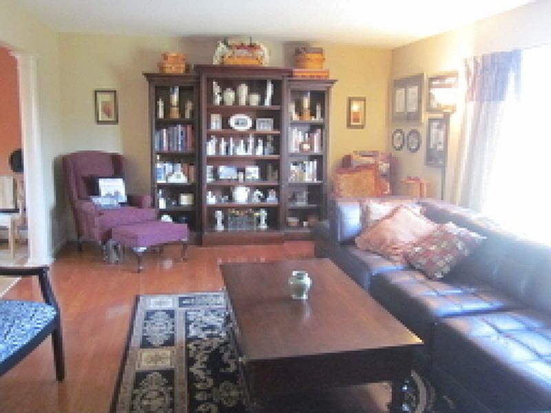 10 Rochambeau Rd, Pompton Plains, NJ 07444 Zillow