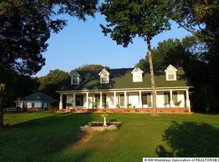 262 Stage Rd, Senatobia, MS 38668