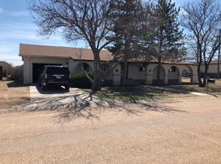 617 Copperstone Pl, Hugoton, KS 67951