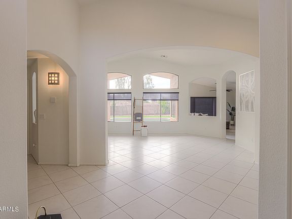 5th image of 42151 W CHISHOLM Drive