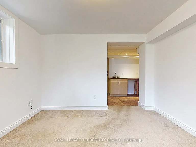 2055 Waters Edge Dr — Photo 23