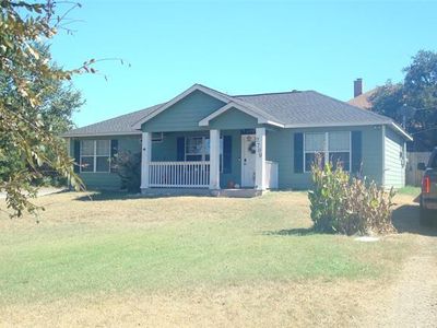 2709 E Briarwood St, Granbury, TX, 76048