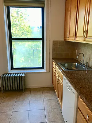 Rented by Avenue Sotheby's International Realty | media 6