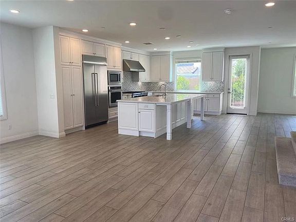 DINNING, KITCHEN AND LIVING ROOM