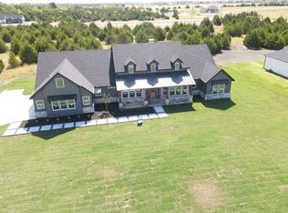 3040 Stonebriar Dr, Waxahachie, TX 75165
