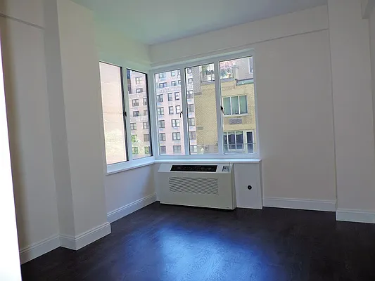 Rented by essential NEW YORK Real Estate | media 17