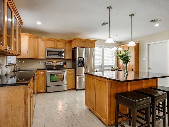 4th image of 1317 Mulberry Ln