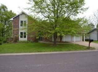 3200 Skylark Dr, Columbia, MO 65203