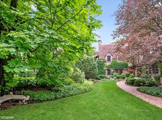 2744 Blackhawk Rd, Wilmette, IL 60091