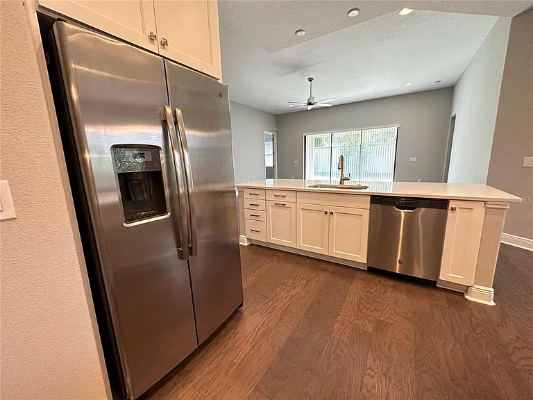 981 Bee Branch Ct — Photo 5