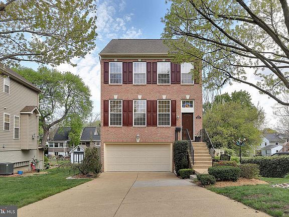 3rd image of 2728 Groveton St