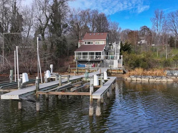 811 Long Cove Rd, Glen Burnie, MD 21060