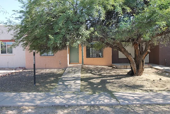 8838 E Arbor St — Photo 3